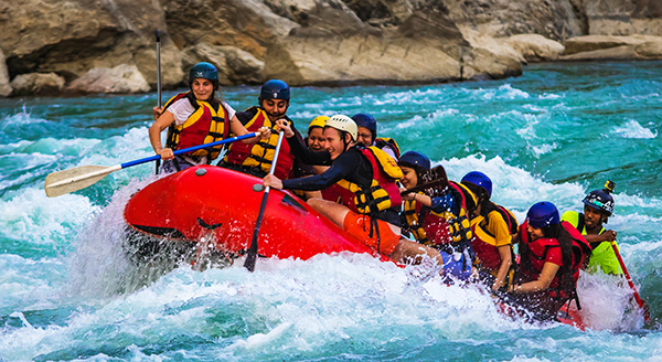 College students boating